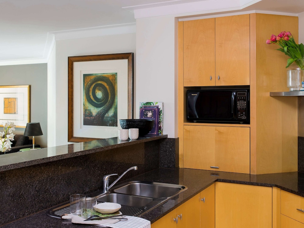pullman quay grand sydney harbour