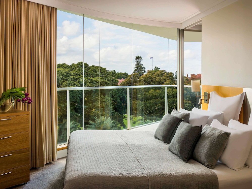 pullman quay grand sydney harbour