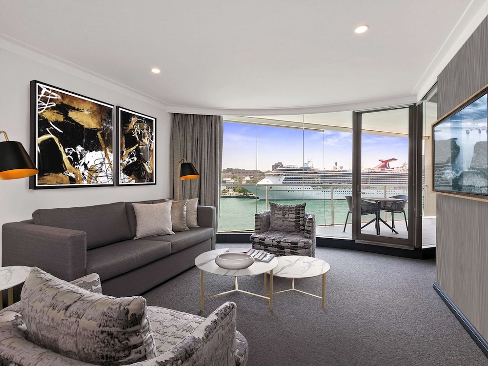 pullman quay grand sydney harbour
