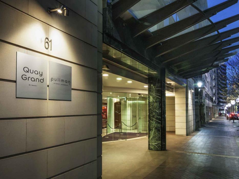 pullman quay grand sydney harbour