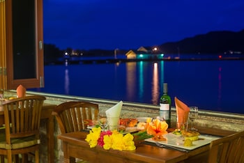 praslin island