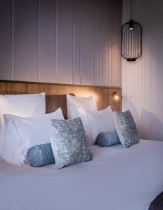 golden tulip lyon ouest techlid hotel and spa