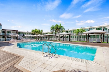 Casey Key Resorts - Mainland,1650 South Tamiami Trail,3 star