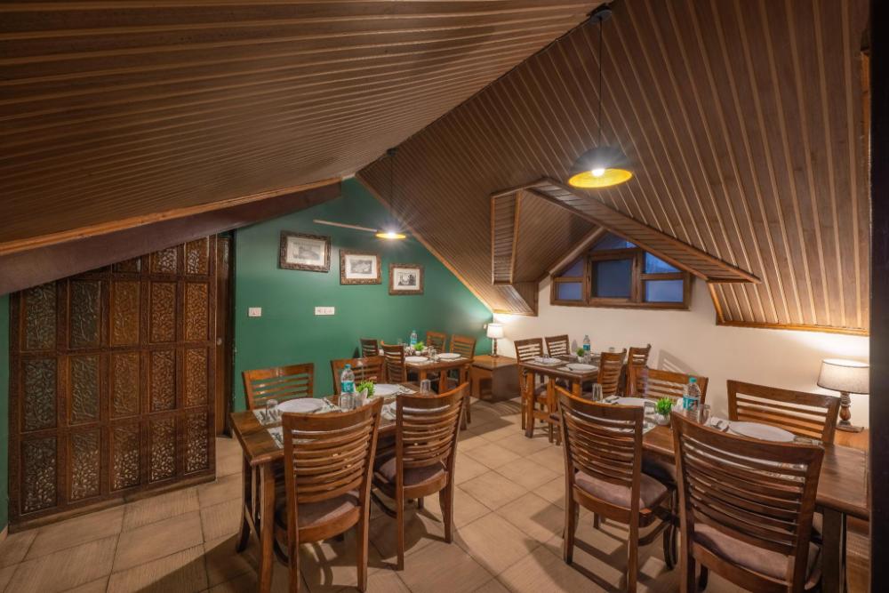 wingait inn hotel near the mall road