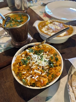 wingait inn hotel near the mall road