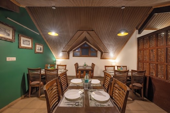 wingait inn hotel near the mall road