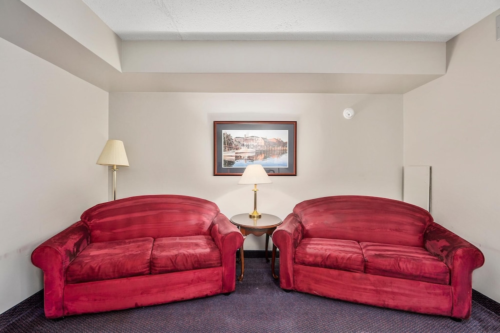 second floor standard suite bay view