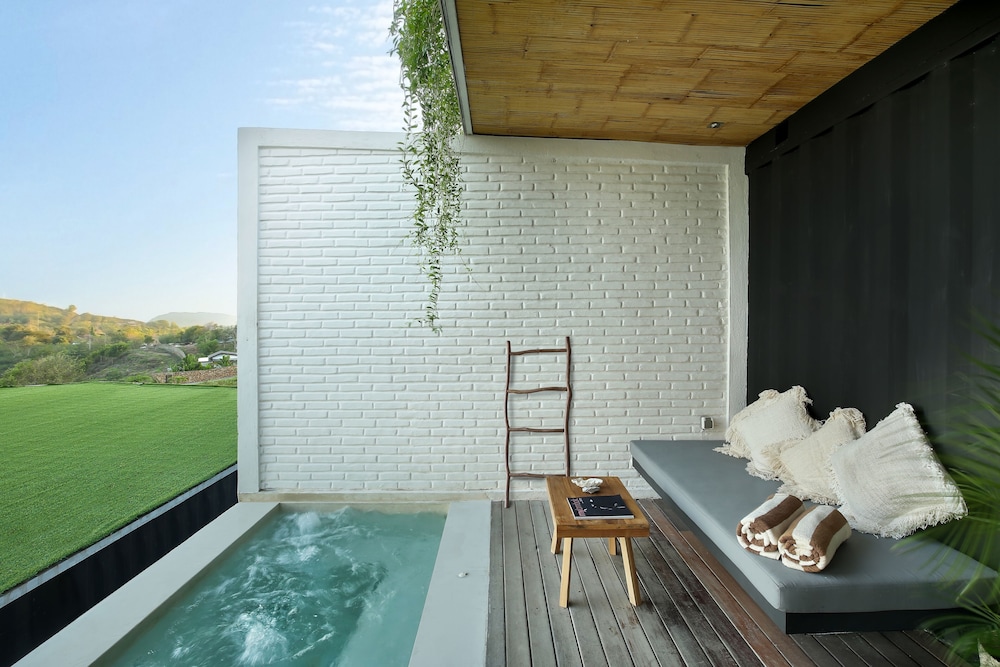 telescope villas lombok