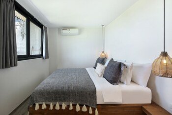 Telescope Villas Lombok,,3 star