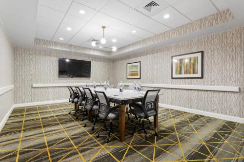 holiday inn tampa westshore airport area an ihg hotel