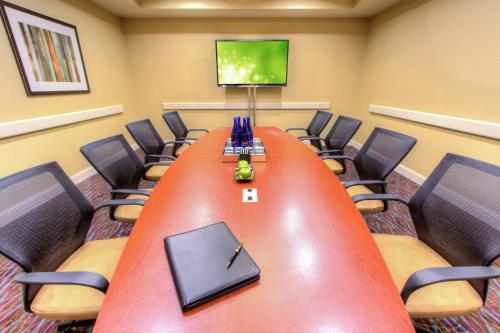holiday inn tampa westshore airport area an ihg hotel