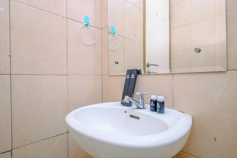 simply look studio room at margonda residence 2 apartment