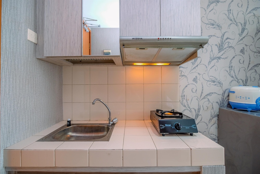 comfy studio apartment at margonda residence 3