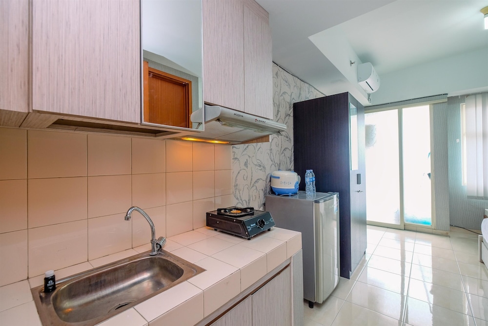 comfy studio apartment at margonda residence 3