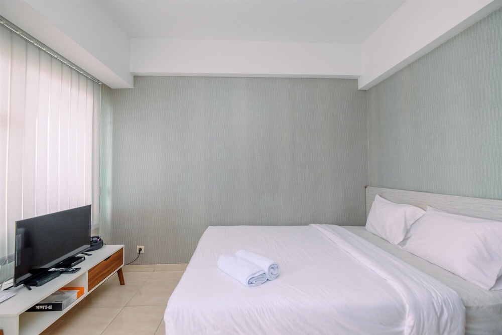 comfy studio apartment at margonda residence 3