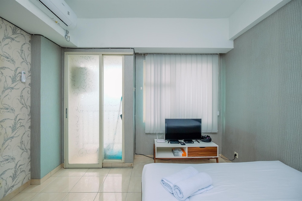 comfy studio apartment at margonda residence 3
