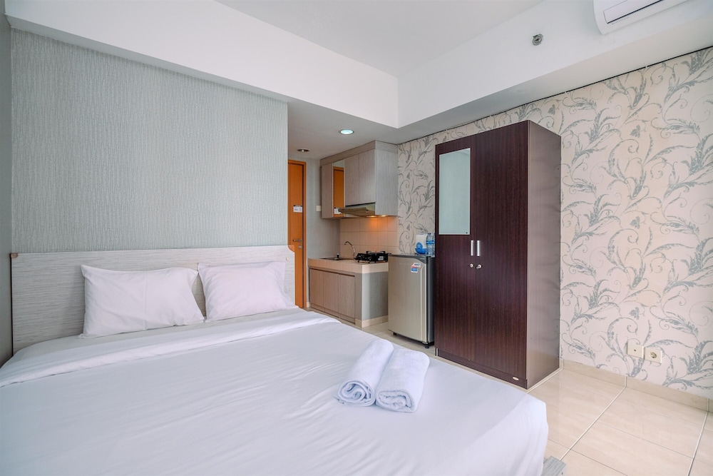 comfy studio apartment at margonda residence 3