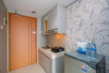 Comfy Studio Apartment At Margonda Residence 3,,0 star