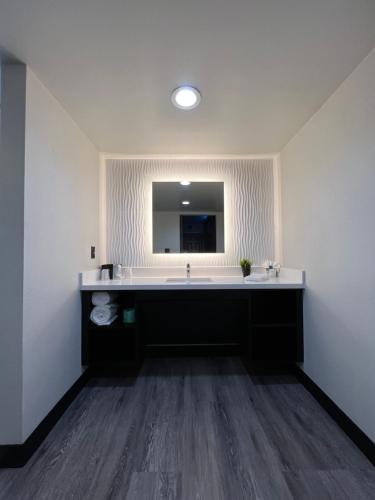 imperial suites