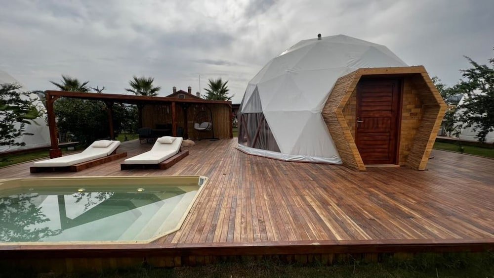 mandalin glamping