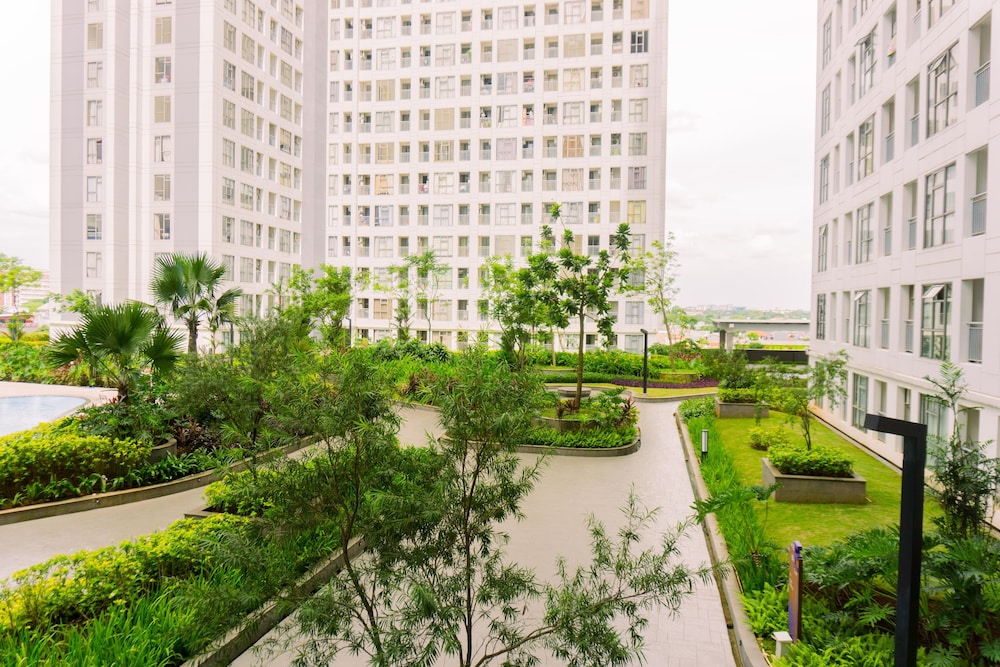 good deal and comfy 2br apartment at m town residence