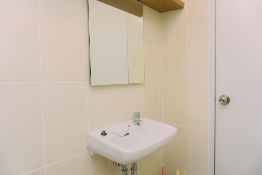good deal and comfy 2br apartment at m town residence