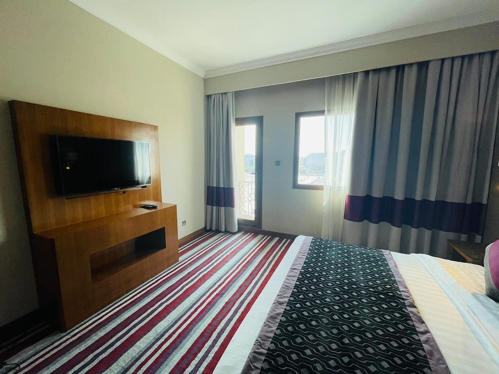 wonder palace hotel qatar