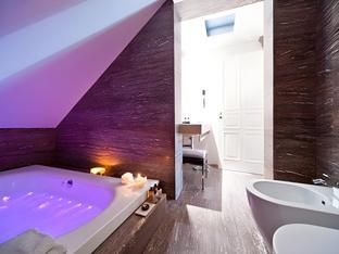 The Ashbee Hotel,Messina>>Catania,5 star