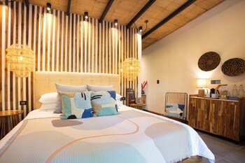 exotico beach and rooms