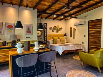 exotico beach and rooms