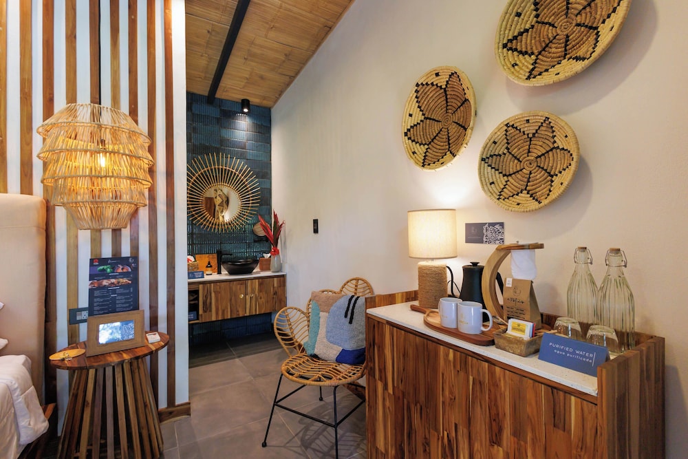 exotico beach and rooms