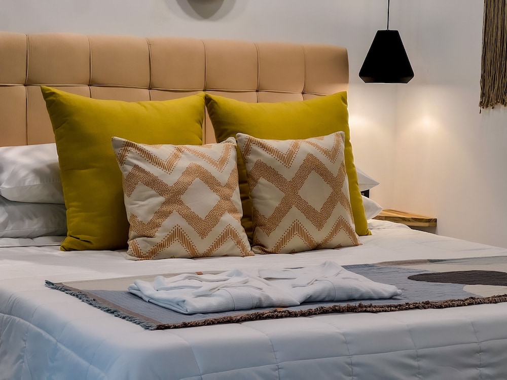 exotico beach and rooms