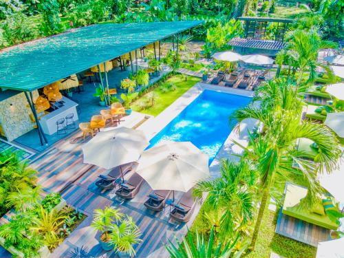 exotico beach and rooms