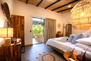 exotico beach and rooms
