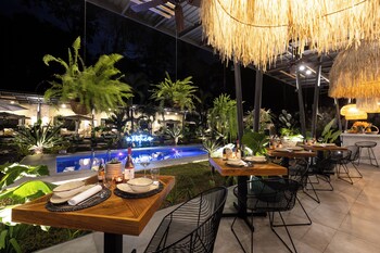 exotico beach and rooms