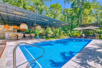exotico beach and rooms