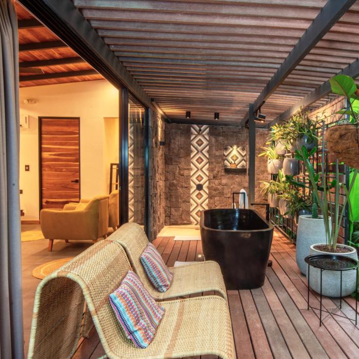 exotico beach and rooms