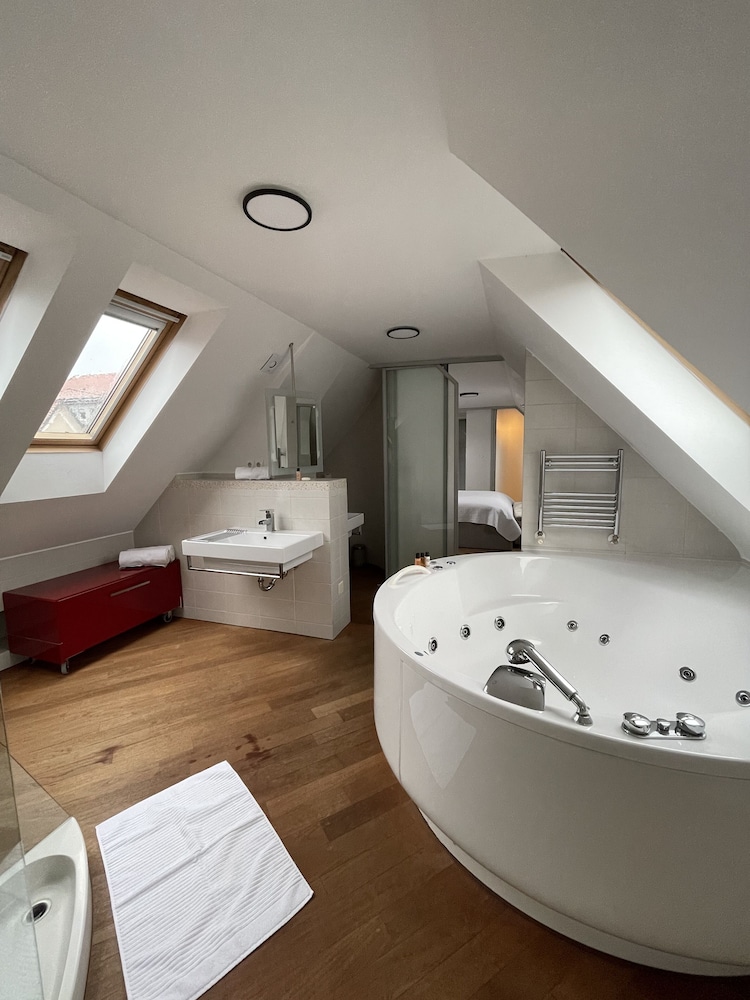 ab ljubljana breg apartments