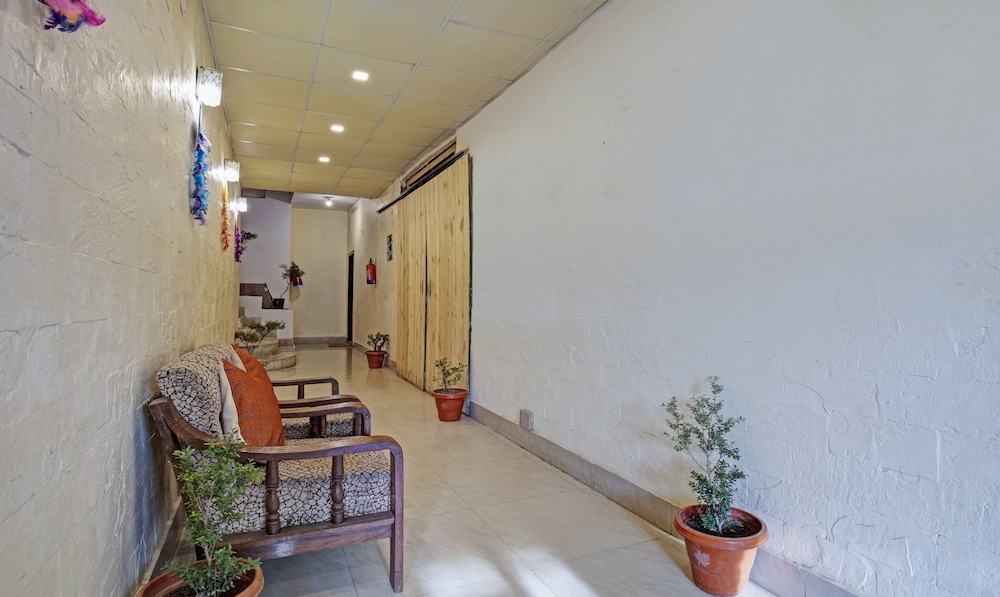 Treebo Kosmos Anamika, 1 Km From Nainital Lake,Naini Lake The Mall,3 star