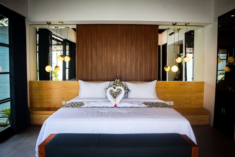 the kons villa bali seminyak