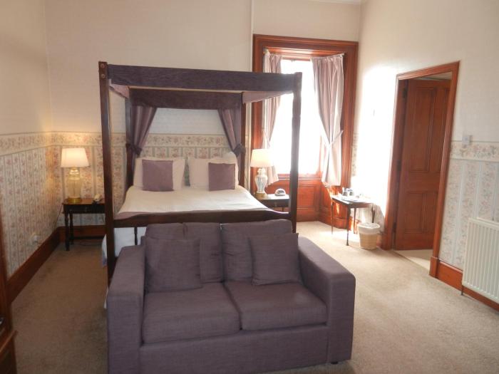 mansfield castle hotel