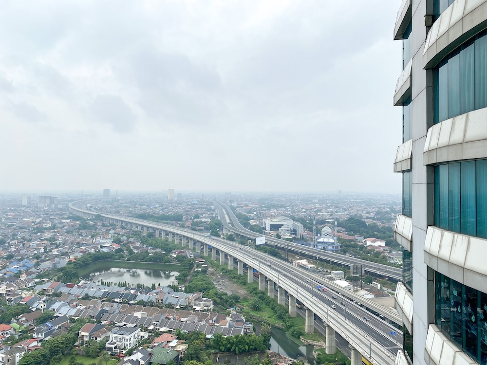 enjoy living studio room at high floor grand kamala lagoon apartment