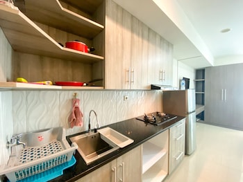 enjoy living studio room at high floor grand kamala lagoon apartment