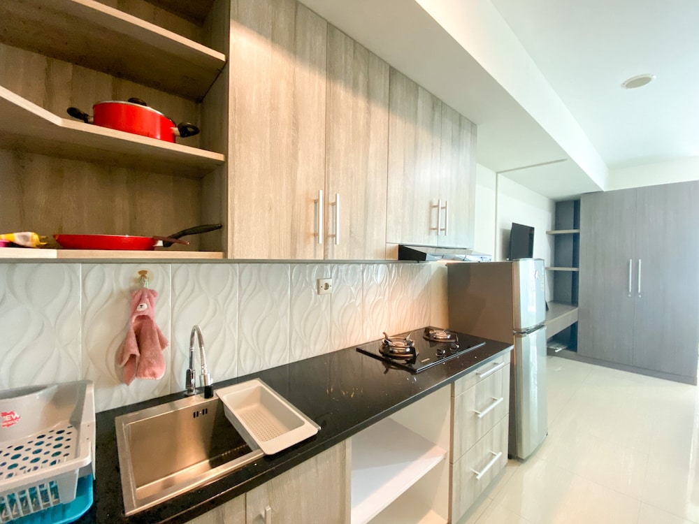 enjoy living studio room at high floor grand kamala lagoon apartment