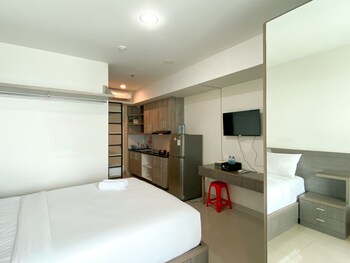 enjoy living studio room at high floor grand kamala lagoon apartment
