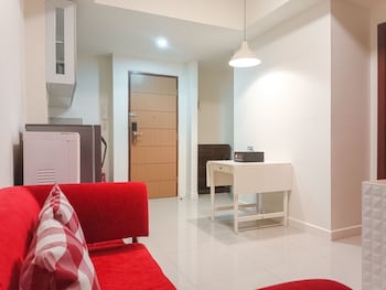 comfortable and tidy 2br at vida view apartment