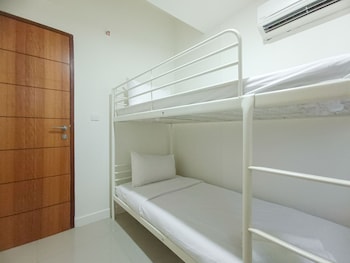 comfortable and tidy 2br at vida view apartment