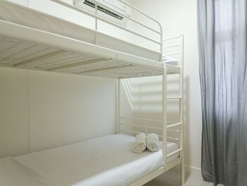 comfortable and tidy 2br at vida view apartment