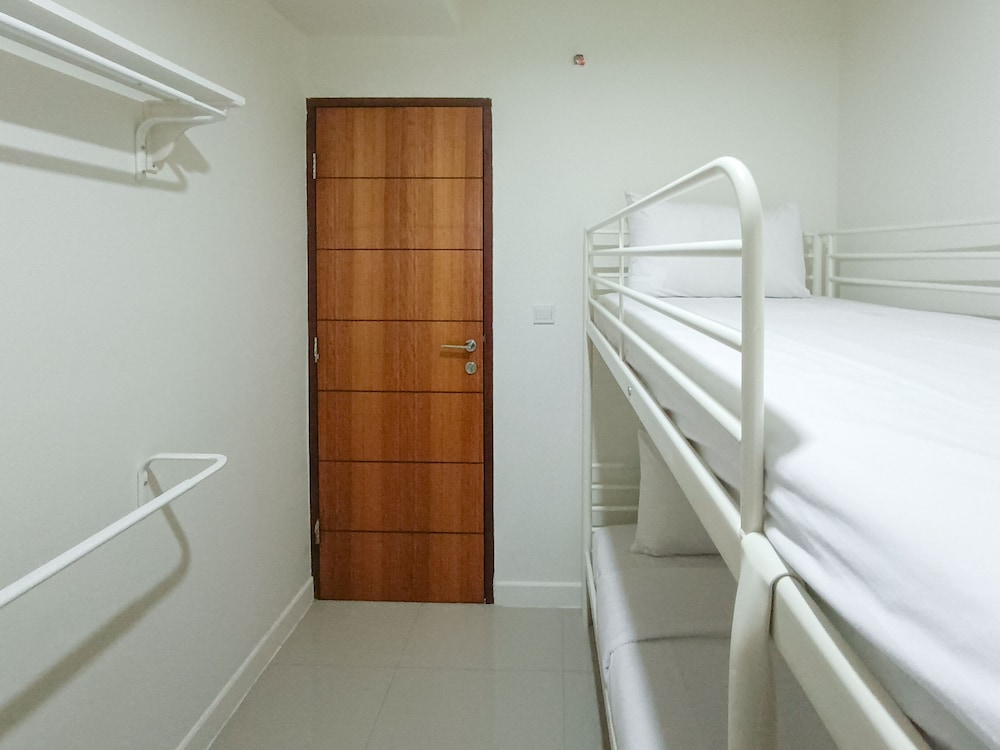 comfortable and tidy 2br at vida view apartment