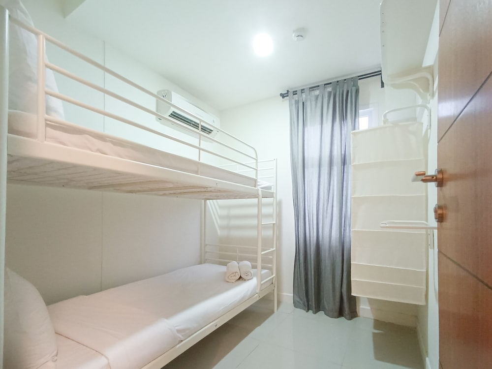 comfortable and tidy 2br at vida view apartment